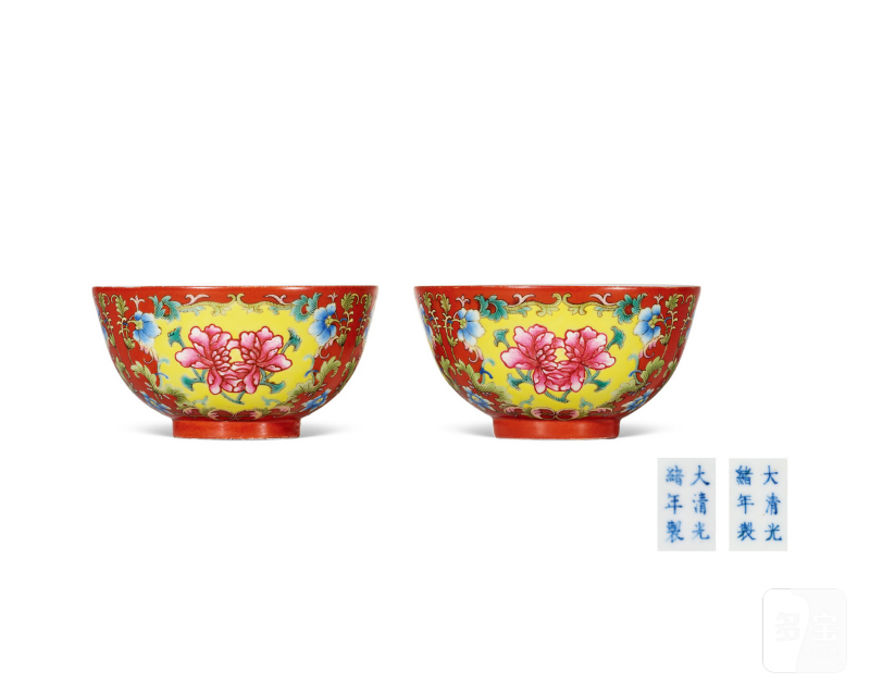 清光绪  珊瑚红地洋彩花卉碗（一对）